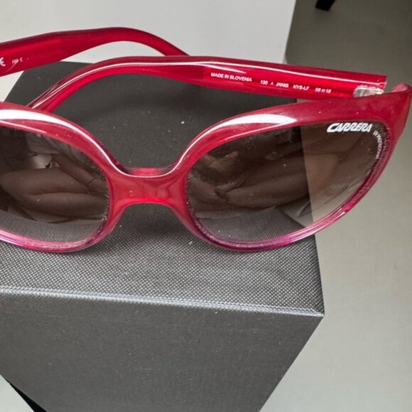 Pink Carrera Ray-Ban Sunglasses – Chic & Sporty Look - Picture 4 of 11
